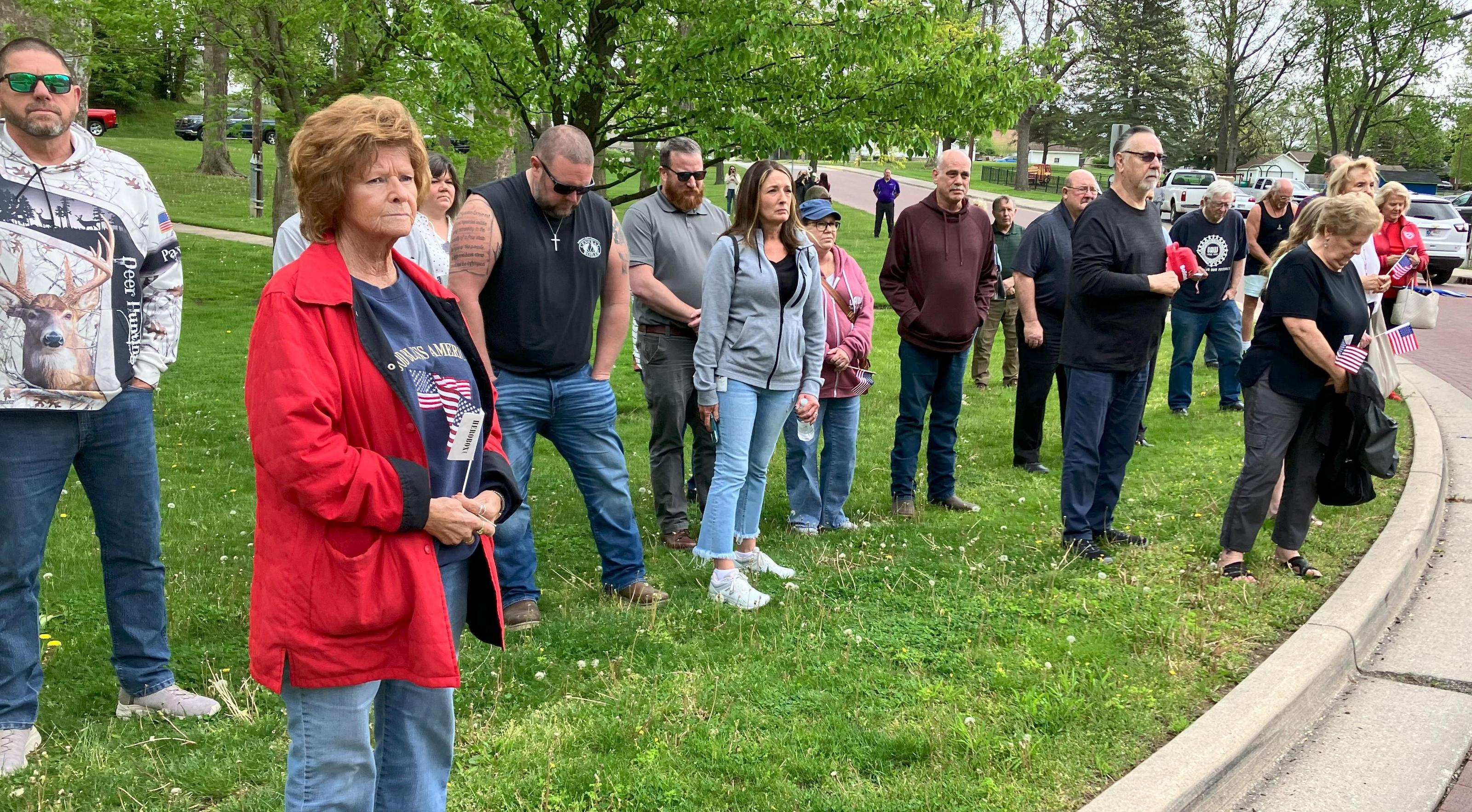 Fallen workers honored at memorial ceremony