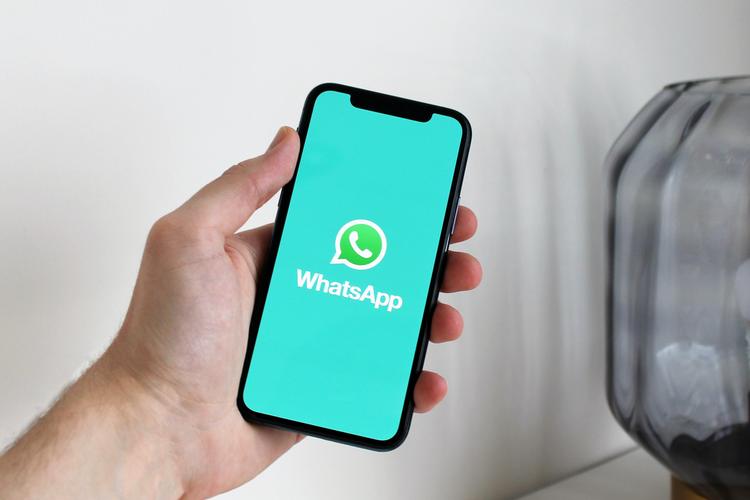 Découvre les Secrets de WhatsApp 📱