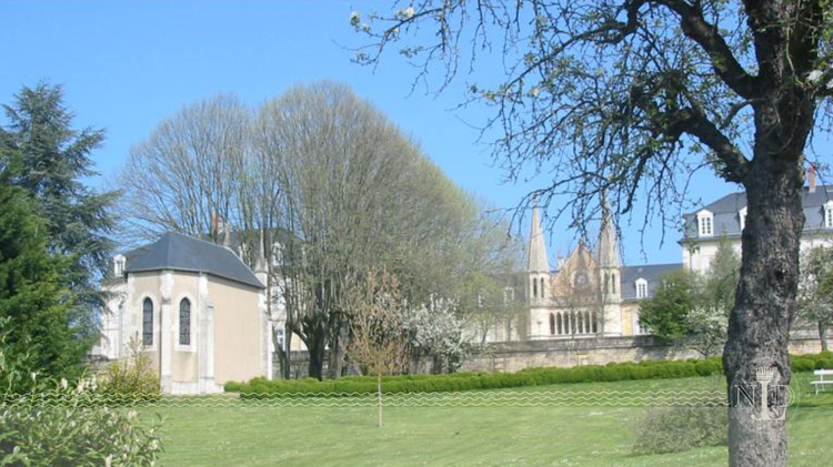 Verborgen in Nevers und Gugging