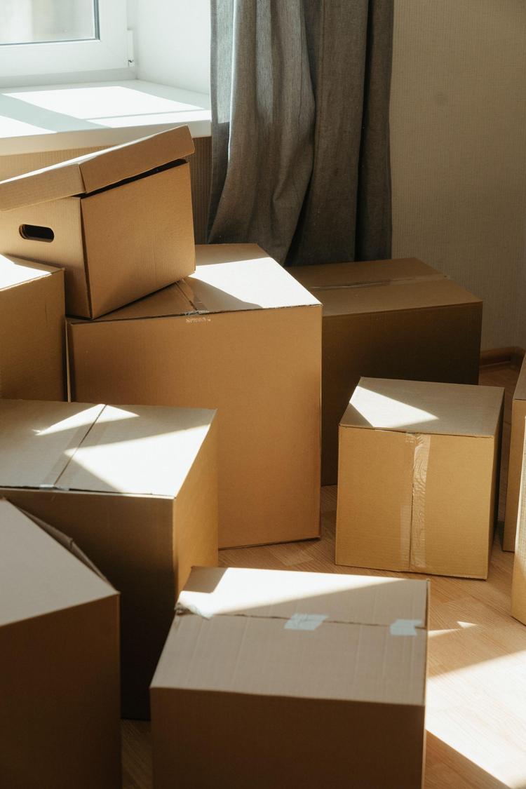 CARTONS DISPONIBLES A LA CONCIERGERIE