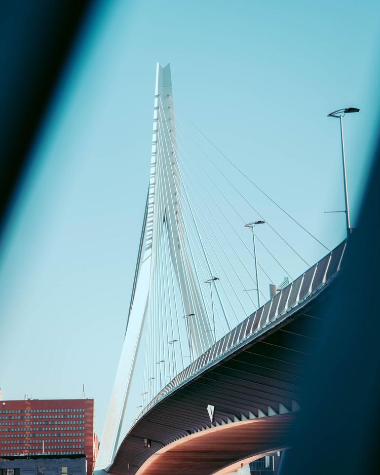 Vitesse limitée sur le pont des Andelys par mesure de précaution, les poids lourds déviés