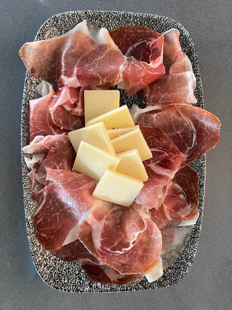 Petali di Culatello di Zibello con cuori di Grana
