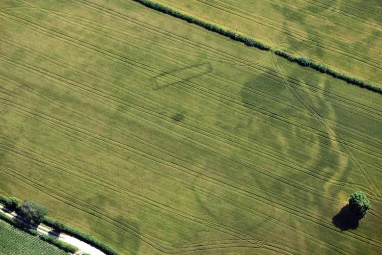 Heatwave reveals lost Welsh landscapes