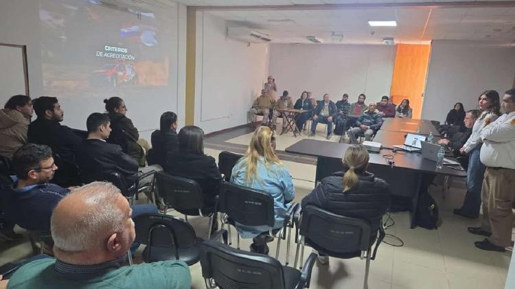 Encarnación pone «quinta a fondo» con el Briefing de Medios para periodistas de Itapúa