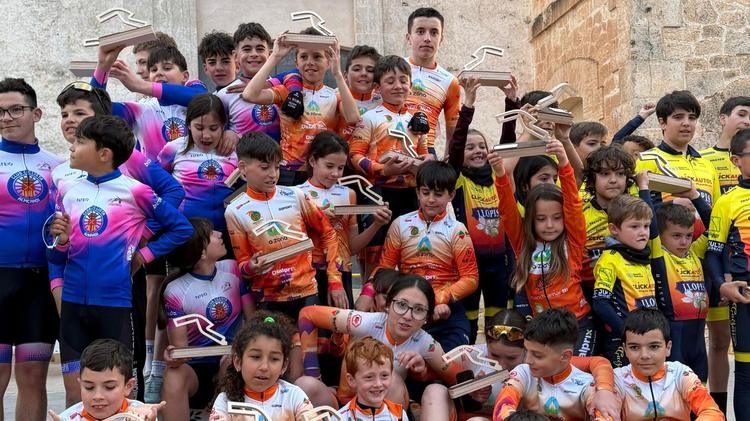 Gran resultado de la Escuela de Carretera en el IV Trofeo Camp de Mirra