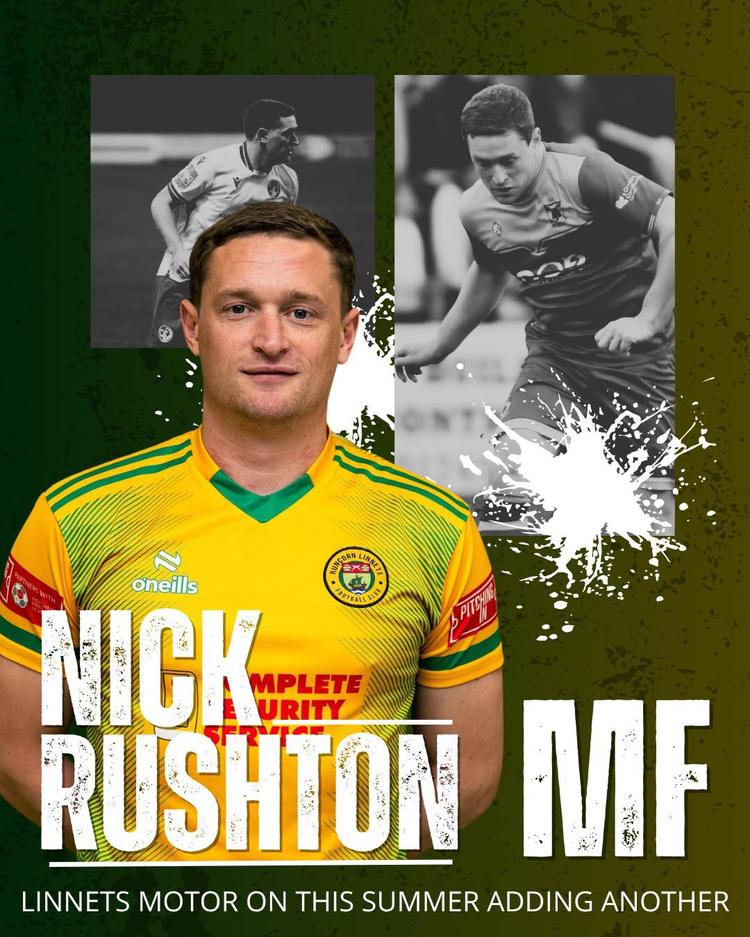 👀✍️|It's Rush hour at Linnets as Nick clocks on