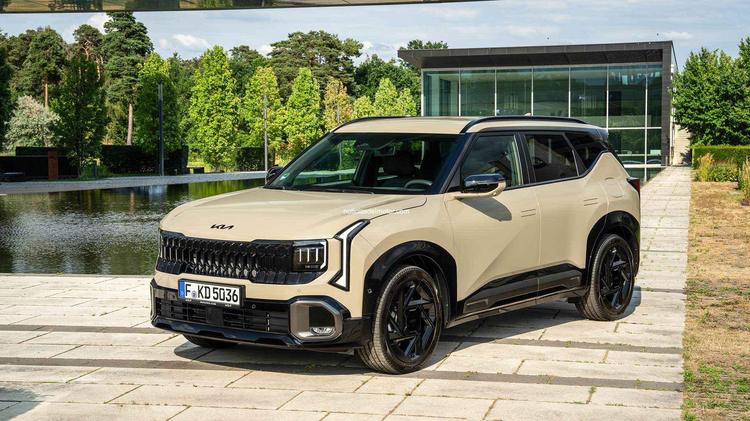 EL NUEVO KIA SELTOS LLEGA A EUROPA CON UN DISEÑO DE SUV ATREVIDO Y UNA PRESENCIA EN LA CARRETERA QUE INSPIRA CONFIANZA