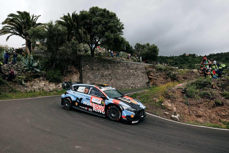 Rally Islas Canarias: Los héroes locales Dani Sordo y Cándido Carrera, los mejores del resto en una exigente jornada inaugural para el Hyundai Shell Mobis World Rally Team  