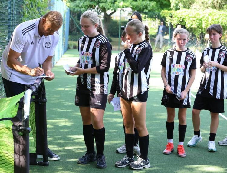 Football legends give Dublin youngsters a masterclass
