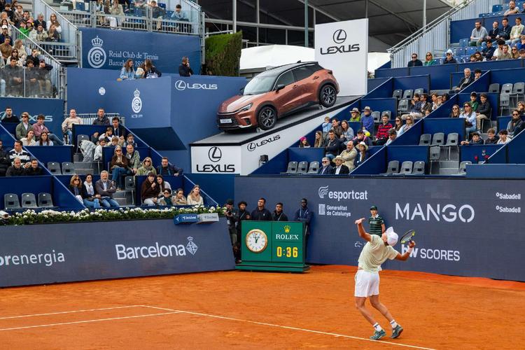 Lexus despliega su innovación en el Trofeo Conde de Godó como Coche Oficial del torneo