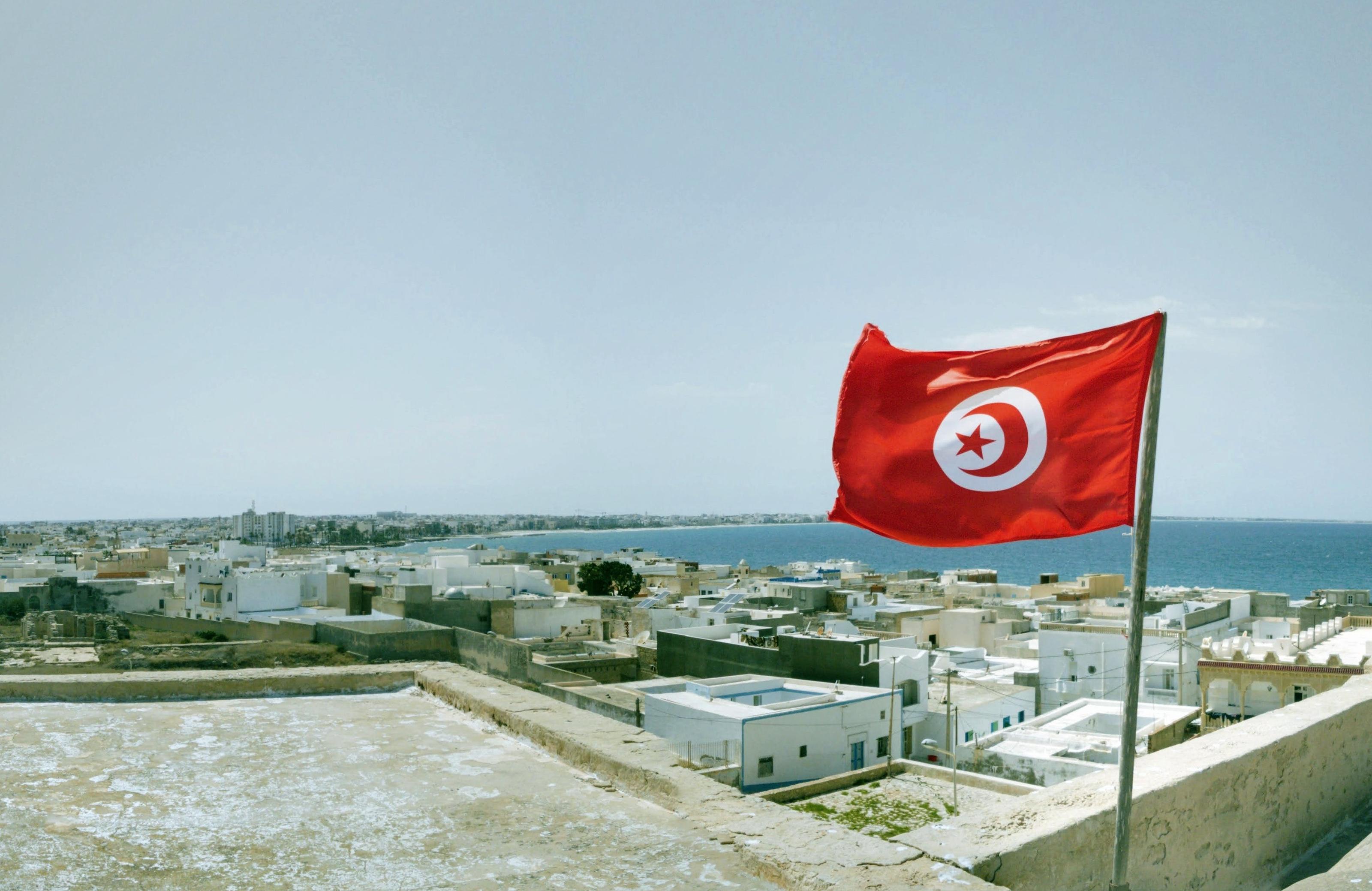 Les Tunisiens contraints de célébrer le Ramadan en toute sobriété