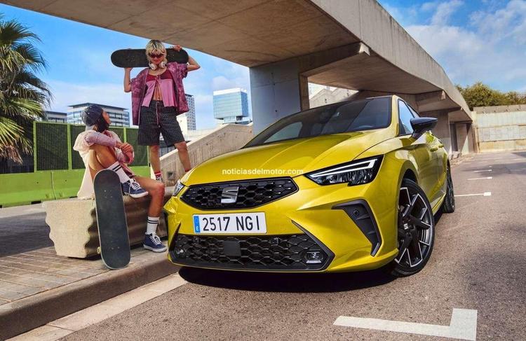 DEL AMARILLO KIWI AL HYPNOTIC: MÁS DE TRES DÉCADAS DE UNA TONALIDAD ICÓNICA EN EL SEAT IBIZA