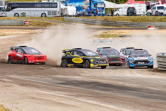 RallyX: Oliver Eriksson réplique et conserve la main avant Estering