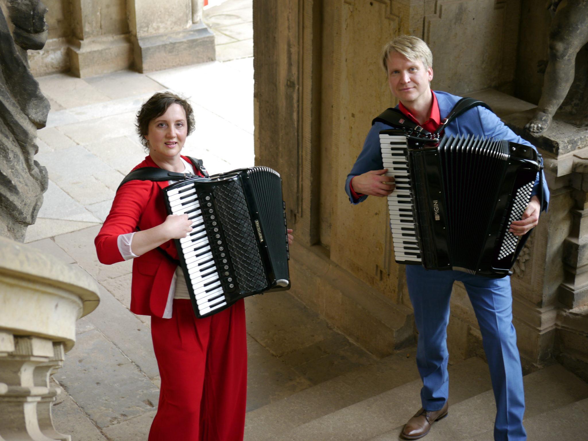 Akkordeonkonzert mit Elena und Ruslan Kratschkowski am 01.11.26 mit „Klassik und Weltmusik“