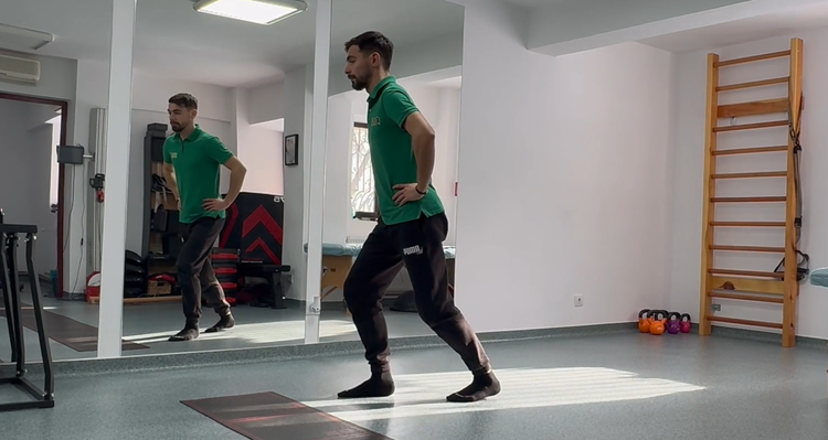 #13 Genuflexiune în fandare (blândă)