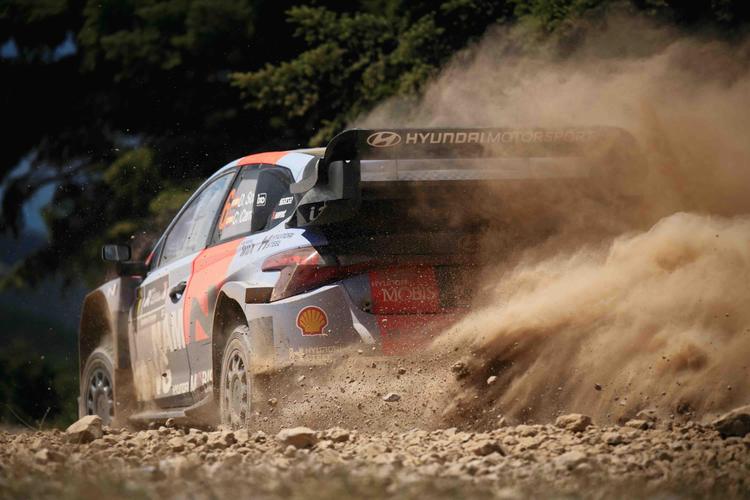Un pinchazo aparta a Dani Sordo del cuarto puesto en Grecia