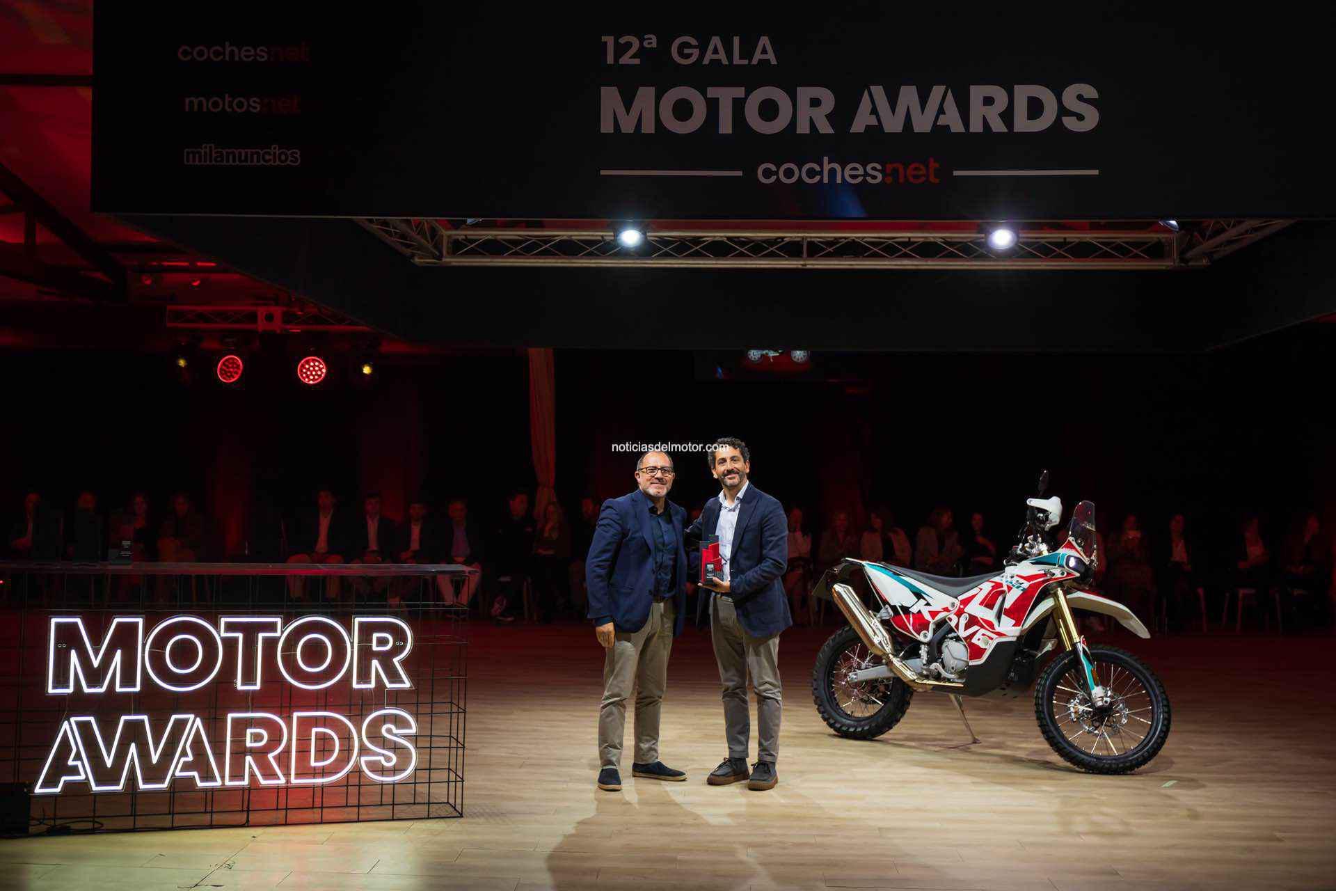 LA KOVE 450 RALLY, ELEGIDA MEJOR MOTO OFF-ROAD EN LOS MOTOR AWARDS 2026