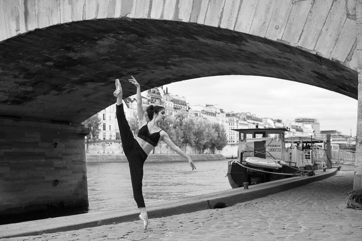 Élisa, PROFESSEUR DE DANSE CLASSIQUE