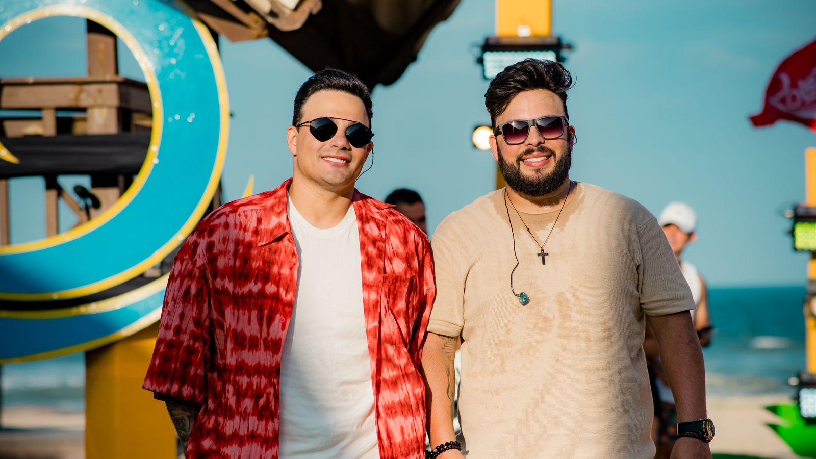 PRIMEIRO LUGAR: Gustavo Moura & Rafael atingem o topo do Spotify Brasil com "Digitando"