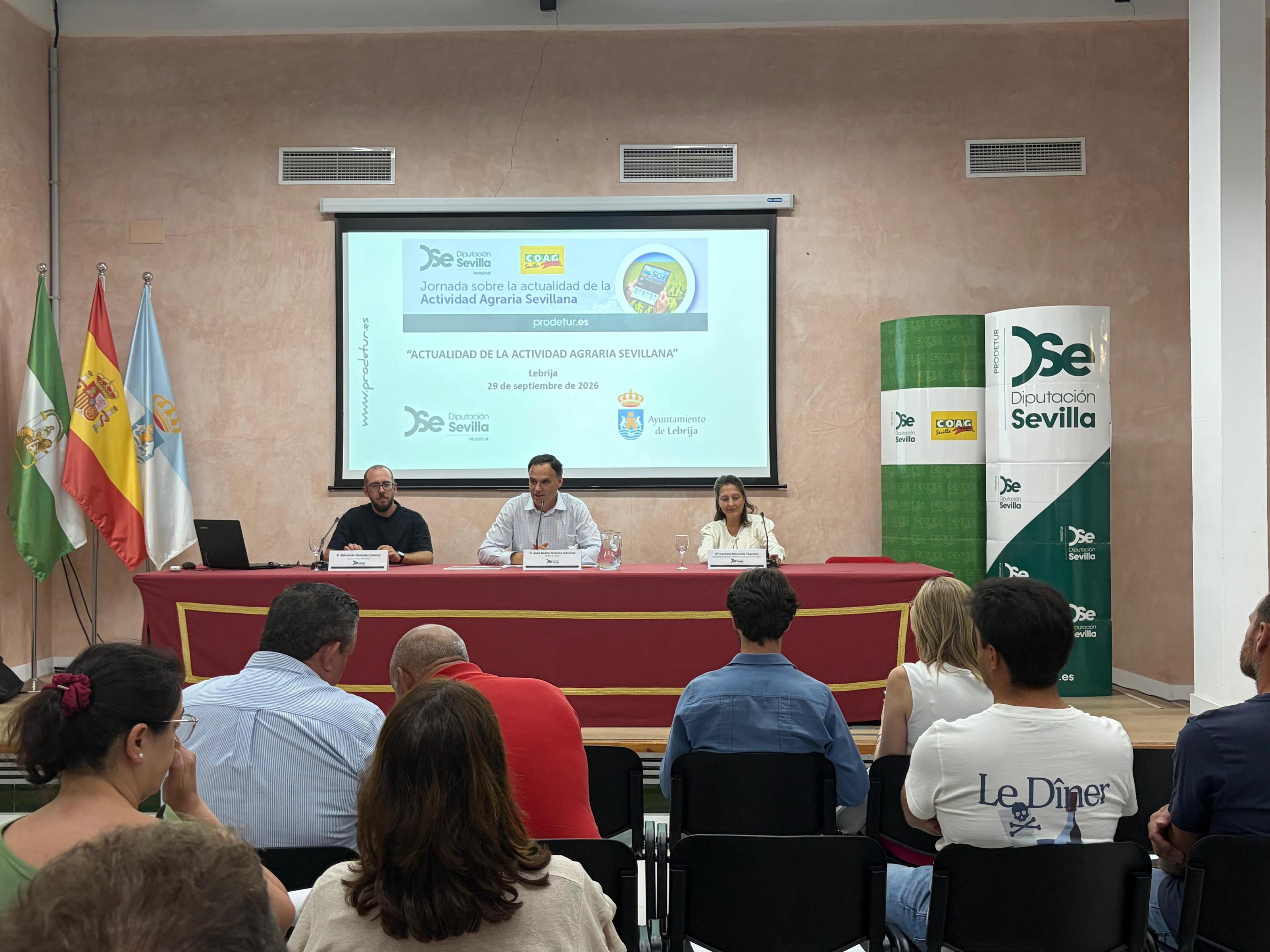Lebrija aborda los retos del sector agrícola y ganadero ante el nuevo marco de la PAC