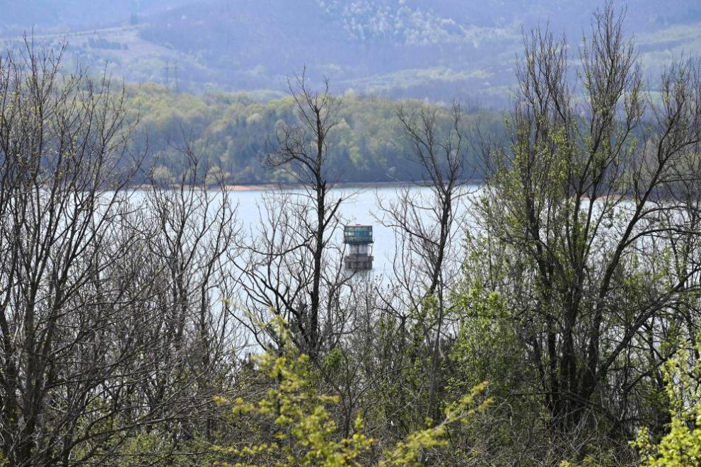 Пролетни температури и повече слънце в четвъртък 