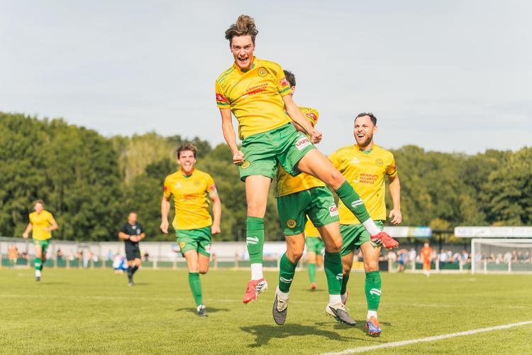 Linnets in a Rush but made to wait for win