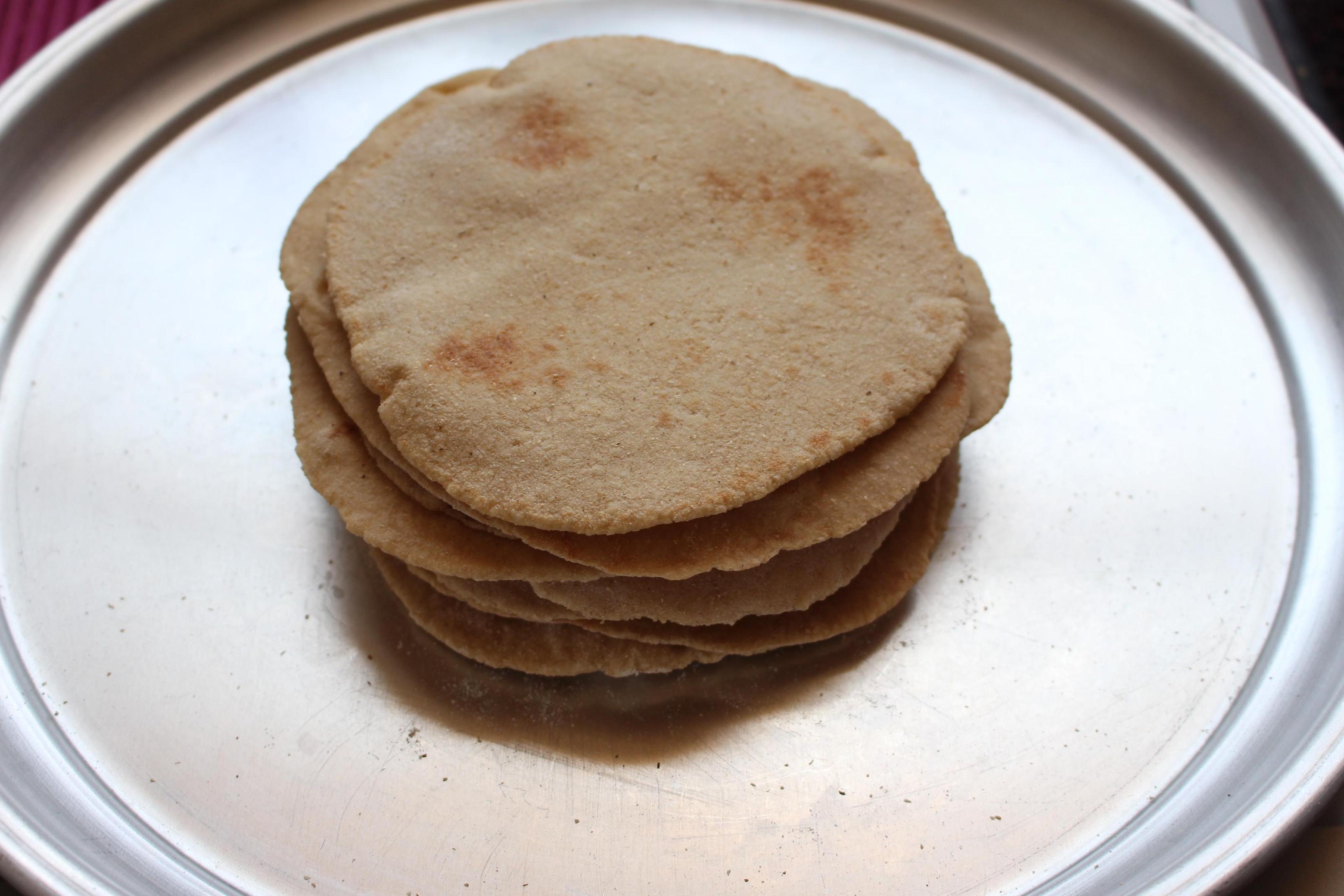 خبز البر او الخبز الاسمر