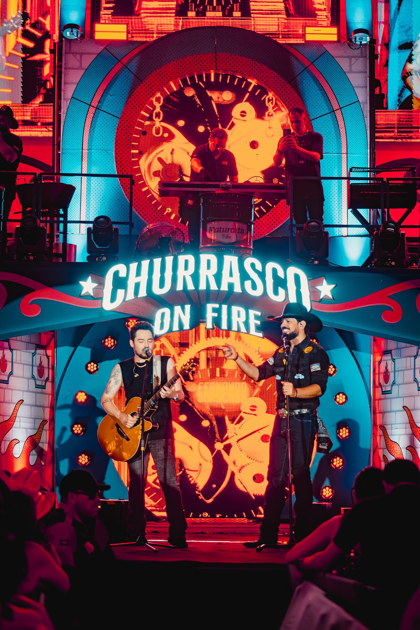 Fernando e Sorocaba estreiam festival Churrasco On Fire nos EUA reunindo sertanejo, country e barbecue