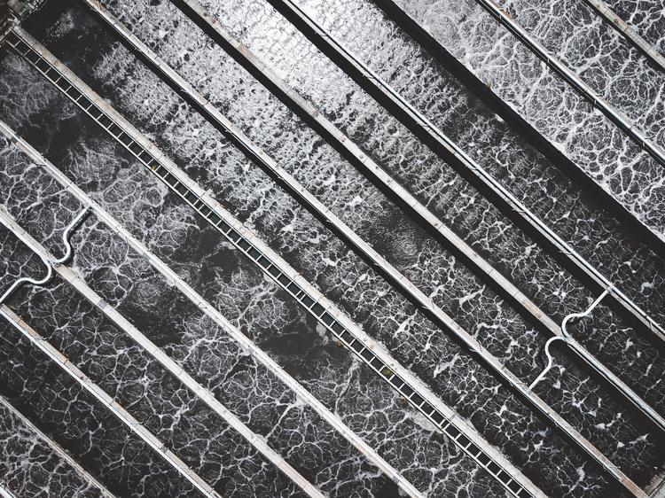 Tenerife ha quasi chiuso il cerchio dell'acqua. Ma una manguera rotta mostra quanto è fragile