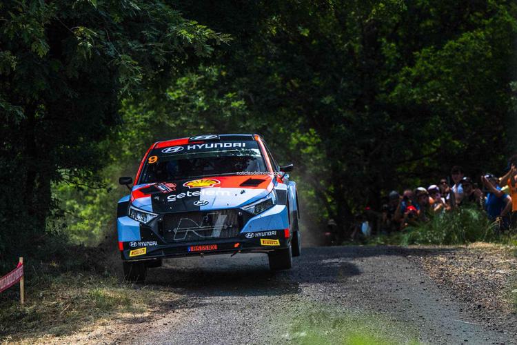 Pepe López busca una victoria en el Rally Rías Baixas