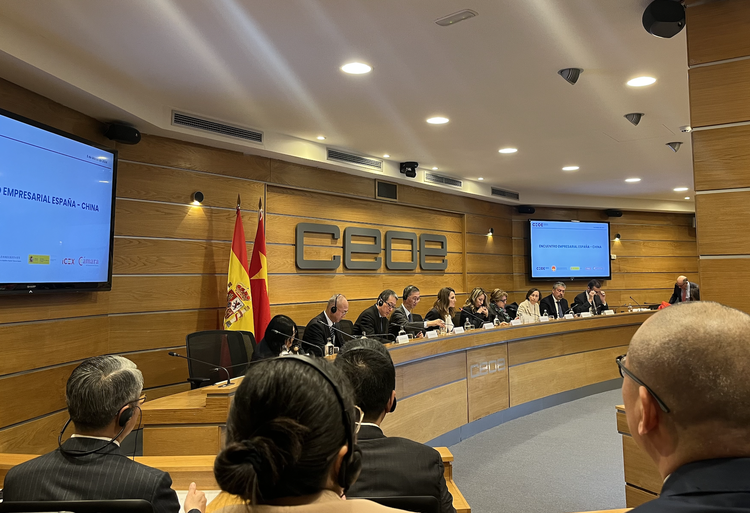Exitoso encuentro empresarial España - China en CEOE