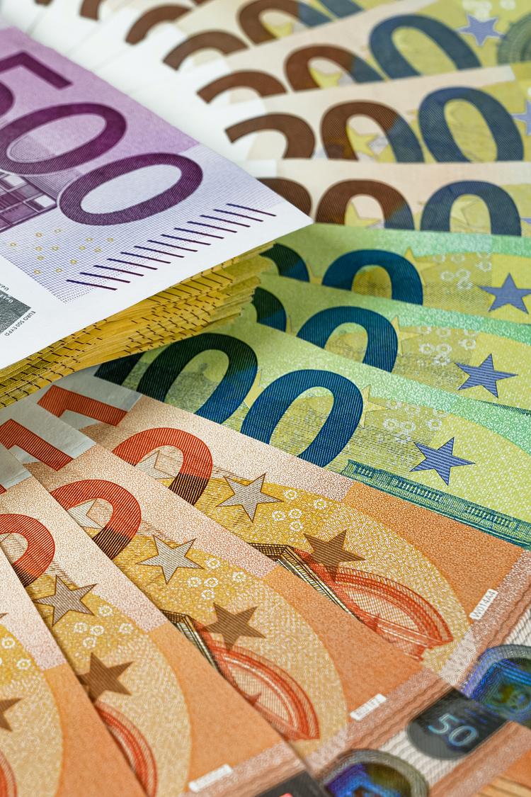 Are markets too dovish on the euro?