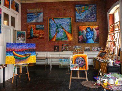 La Escala Galería : Un espace artistique ouvert à la communauté