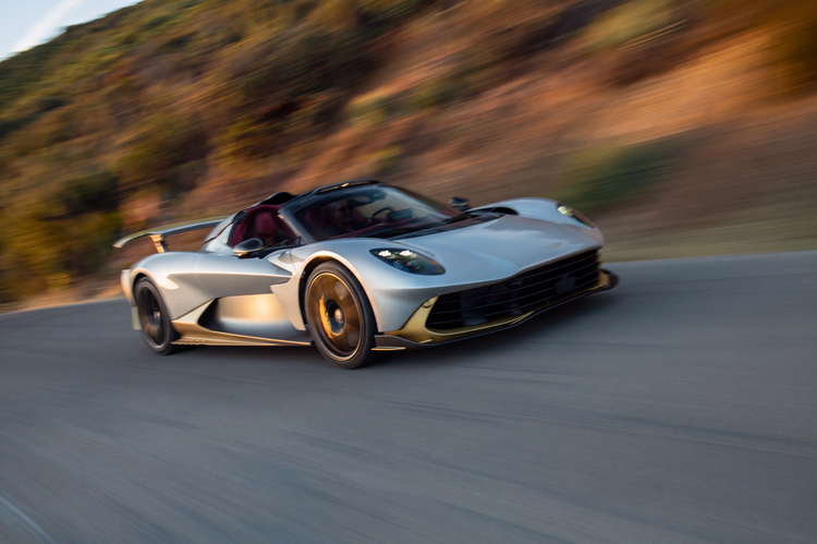 ASTON MARTIN VALHALLA SPIDER: EL SUPERCAR DESCAPOTABLE DEFINITIVO