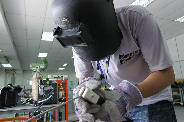 L'Observatoire Compétences Industries : un outil pour anticiper les besoins de l'industrie