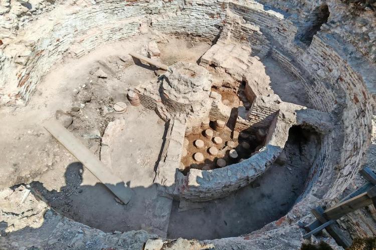 Roman Imperial bath uncovered inside tower of fortified palace