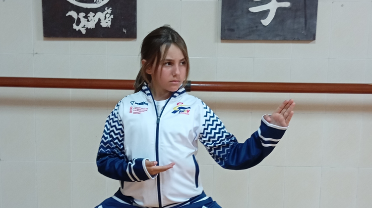 Belén Casal Miralles, del Club Karate Do Shotokan Chazarra, convocada con la Federación Valenciana para el Campeonato de España infantil