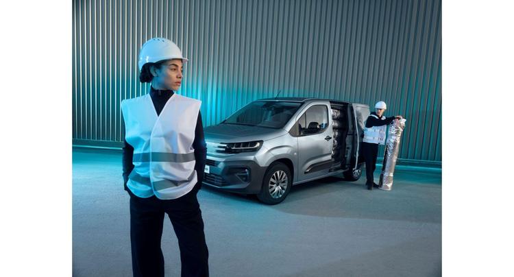 PEUGEOT ACELERA LA ELECTRIFICACIÓN EN LA ÚLTIMA MILLA: VERSATILIDAD Y EFICIENCIA PARA EL PROFESIONAL