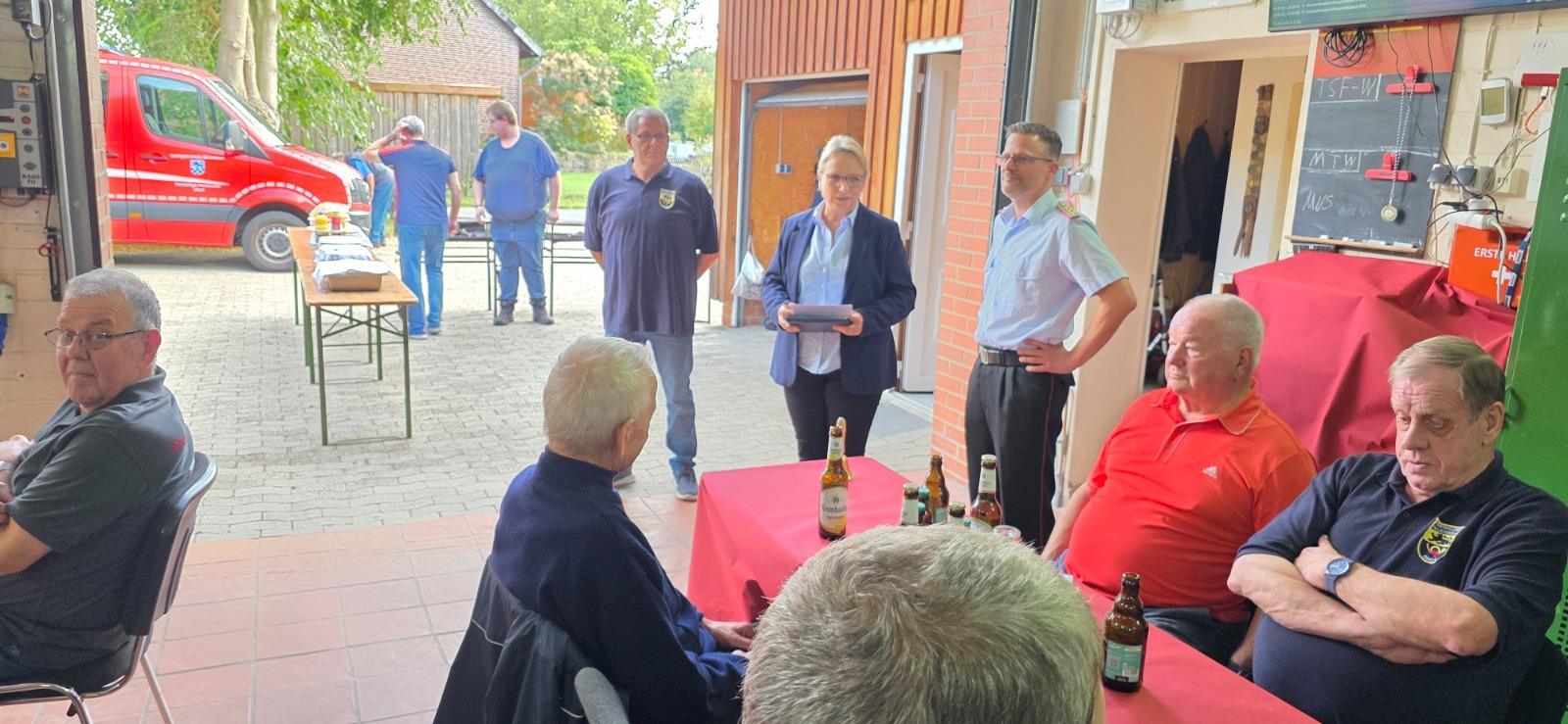 Rund 70 Feuerwehrsenioren treffen sich zum gemeinsamen Austausch in Ohof