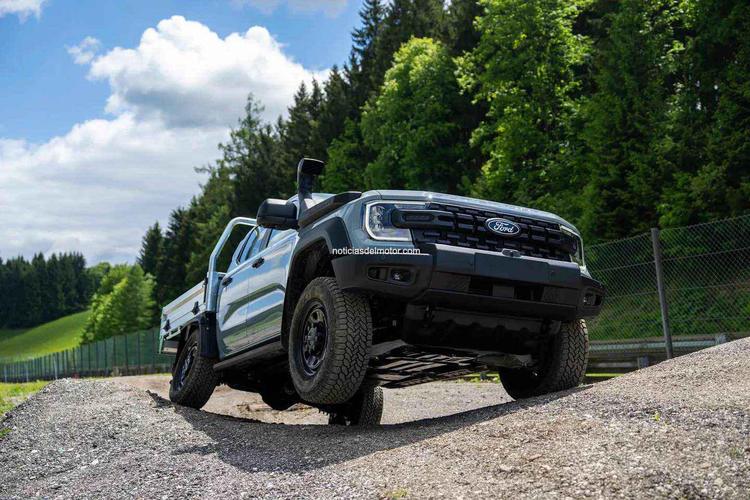 INGENIERÍA EXTREMA:  EL FORD RANGER MÁS CAPAZ DEL PLANETA