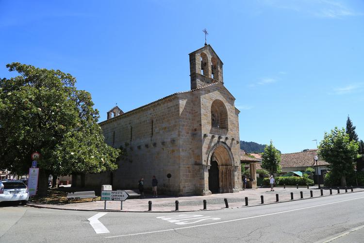 Iglesia de Santa María de la Oliva de Villaviciosa