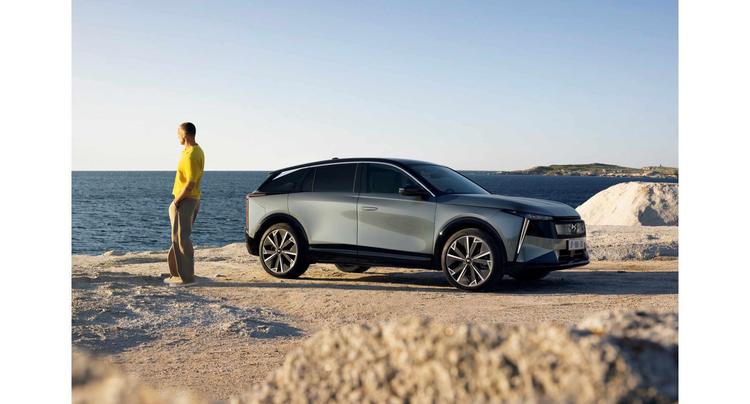DS N°7 abre sus pedidos desde 46.000€ con versiones híbrida y eléctrica