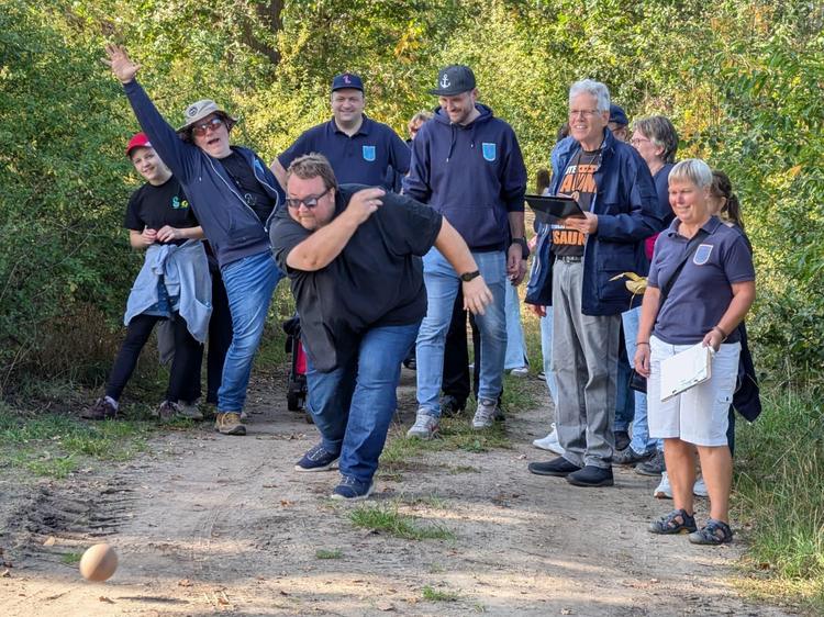 FWMZAM auf Boßeltour durch Müden: Spannender Wettkampf und Spaß für die ganze Familie