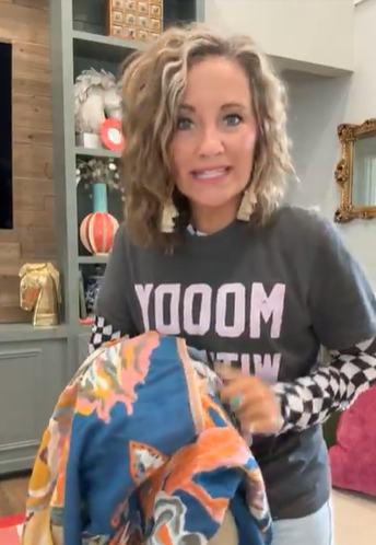 I've had these reversible blankets for a couple of years, and they are GOOD!