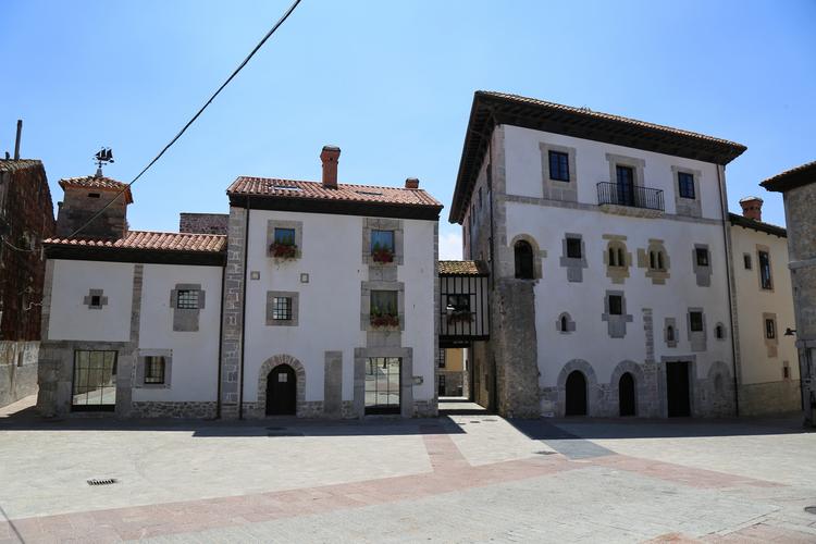 Palacio de Gastañaga-Antigua Casa Rivero