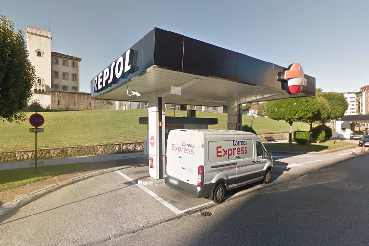 Estación de servicio Repsol III en Oviedo