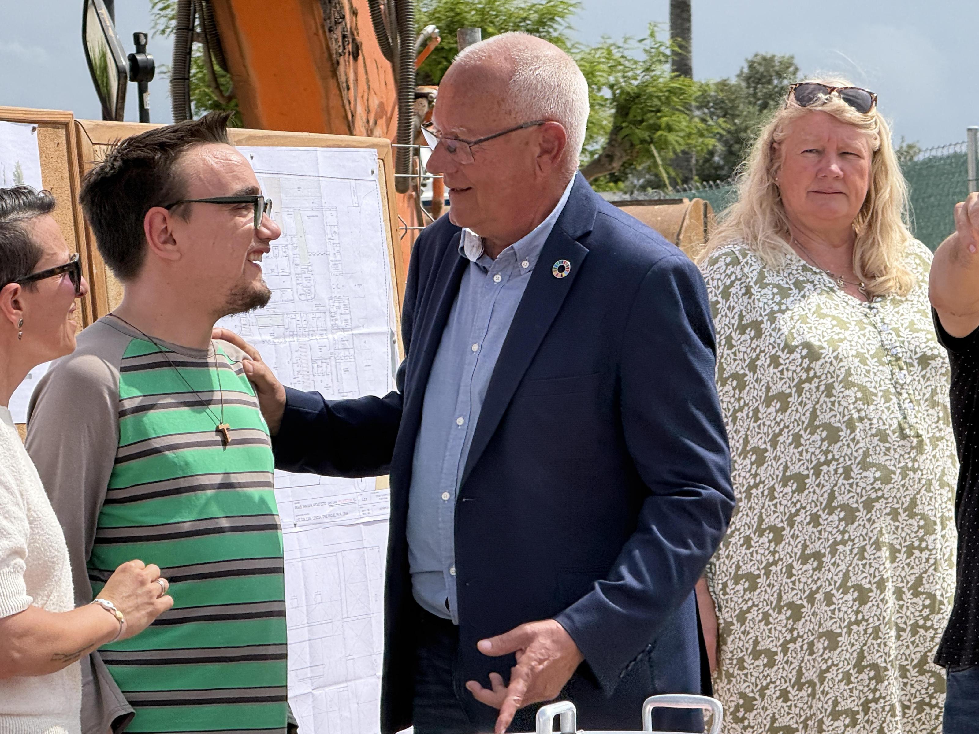 Tras dos décadas de reivindicaciones llega la primera piedra del Colegio Raquel Payà en Dénia