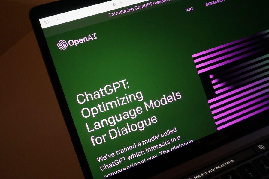 Le partenariat Microsoft-OpenAI sous la loupe des régulateurs : Enquêtes sur une potentielle fusion cachée