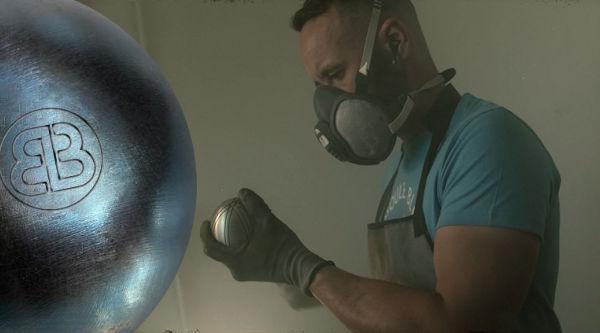 La nouvelle boule de pétanque Brut Origine signée La Boule Bleue