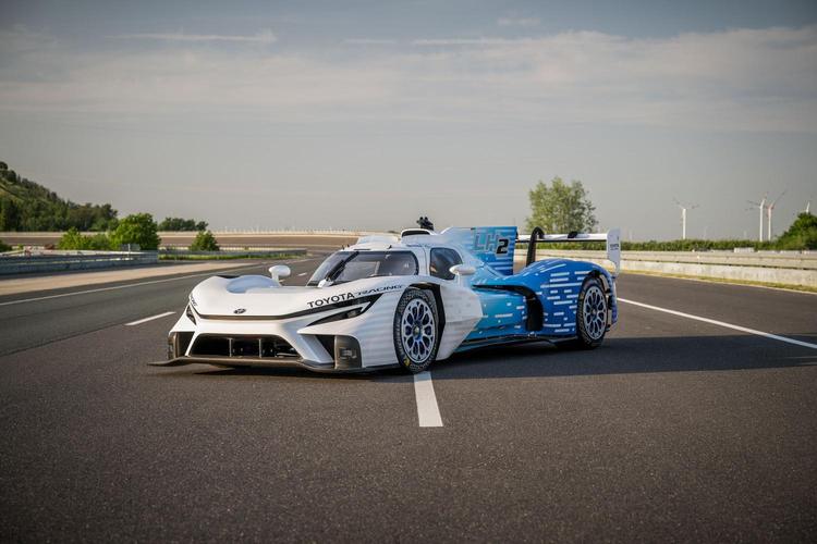Le Mans › Toyota estrena un prototipo de hidrógeno líquido